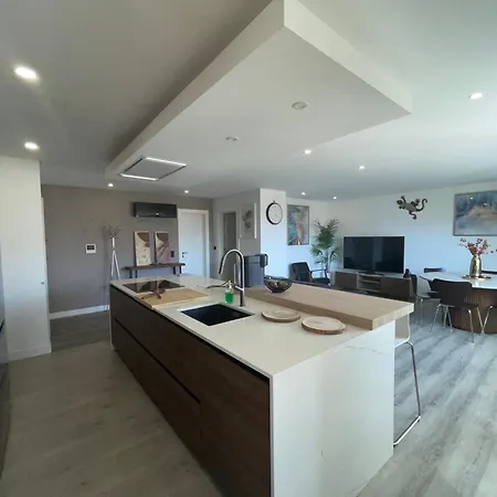 Golden Wood - 3 Bedrooms, Private Garage & Free Parking Odivelas (Lisbon)