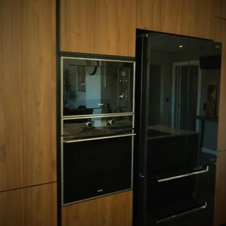Golden Wood - 3 Bedrooms, Private Garage & Free Parking * Odivelas (Lisbon)