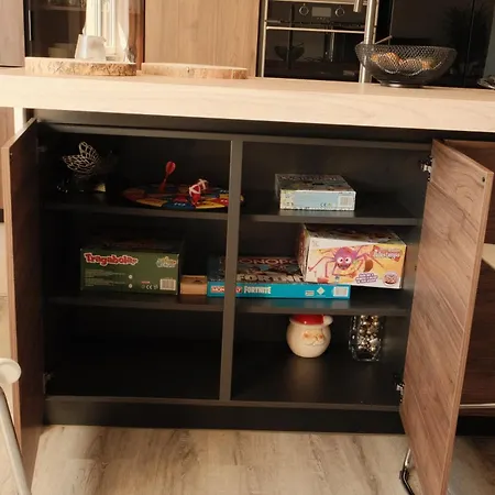 Apartmán Golden Wood - 3 Bedrooms, Private Garage & Free Parking *