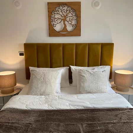 Golden Wood - 3 Bedrooms, Private Garage & Free Parking Apartmán Odivelas (Lisbon)