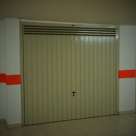 Golden Wood - 3 Bedrooms, Private Garage & Free Parking Appartamento Odivelas (Lisbon)